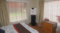 Main Bedroom of property in Riversdale