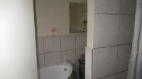 Main Bathroom - 22 square meters of property in Riversdale