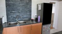 Kitchen - 10 square meters of property in Elmapark