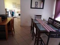 Dining Room of property in Rant-En-Dal