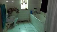 Bathroom 1 - 7 square meters of property in Grootvlei