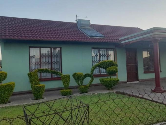 3 Bedroom House for Sale For Sale in Boitekong - MR497823