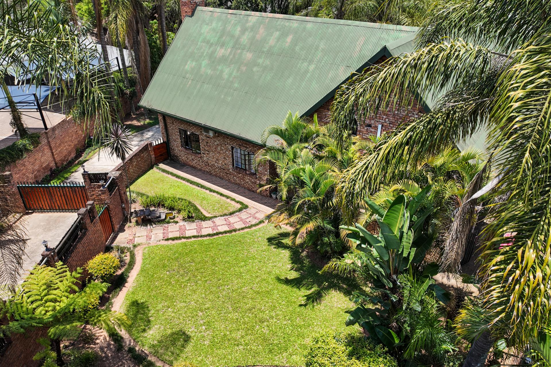 Front View of property in Kingsview
