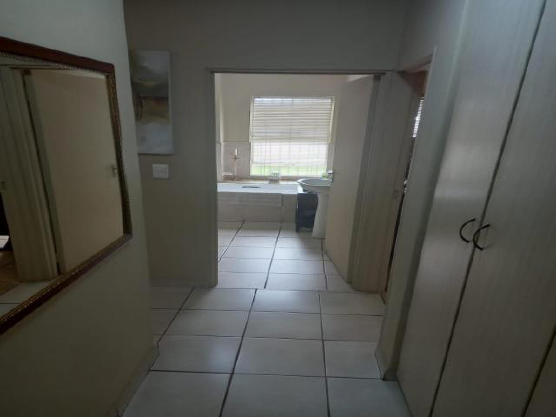 Spaces of property in Del Judor