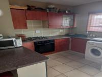 Kitchen of property in Del Judor