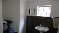 Bathroom 3+ - 6 square meters of property in Grosvenor