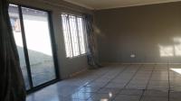 Lounges - 32 square meters of property in Duvha Park
