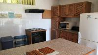 Kitchen - 9 square meters of property in Uvongo