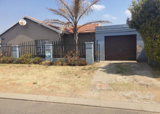FNB SIE Sale In Execution 3 Bedroom House for Sale in Tembisa - MR498091