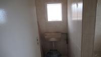 Bathroom 1 - 4 square meters of property in Flamingo Heights