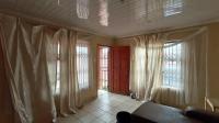 Lounges - 21 square meters of property in Leachville