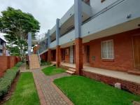 of property in Die Hoewes
