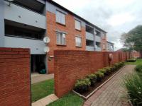  of property in Die Hoewes