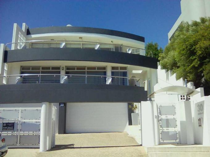 5 Bedroom House for Sale For Sale in Bloubergstrand - MR499023