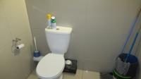 Bathroom 1 - 4 square meters of property in Braamfontein