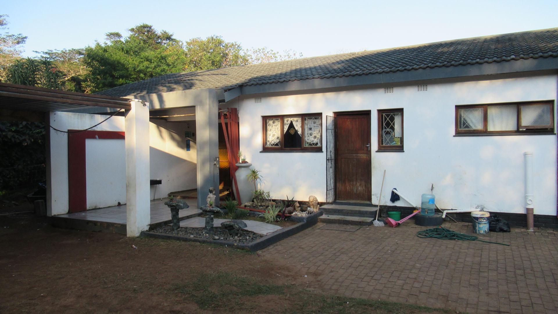 Front View of property in Umtentweni