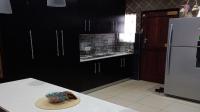 Kitchen - 23 square meters of property in Umtentweni