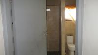 Bathroom 1 - 16 square meters of property in Umtentweni