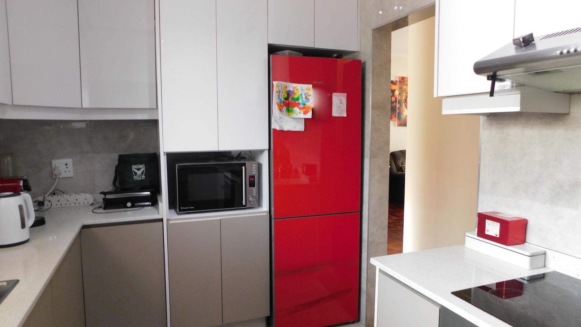 Kitchen - 11 square meters of property in Musgrave