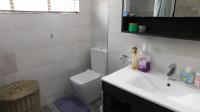 Main Bathroom - 7 square meters of property in Musgrave