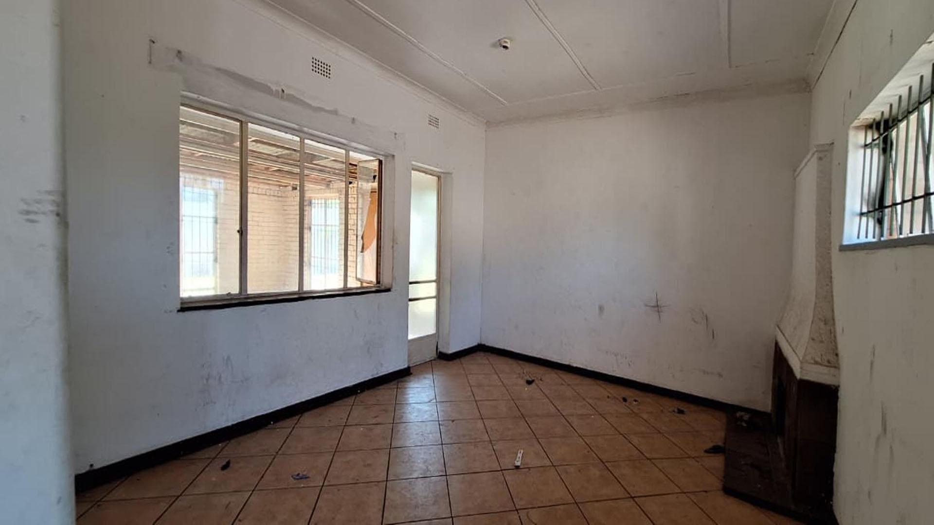 Spaces - 5 square meters of property in Vanderbijlpark