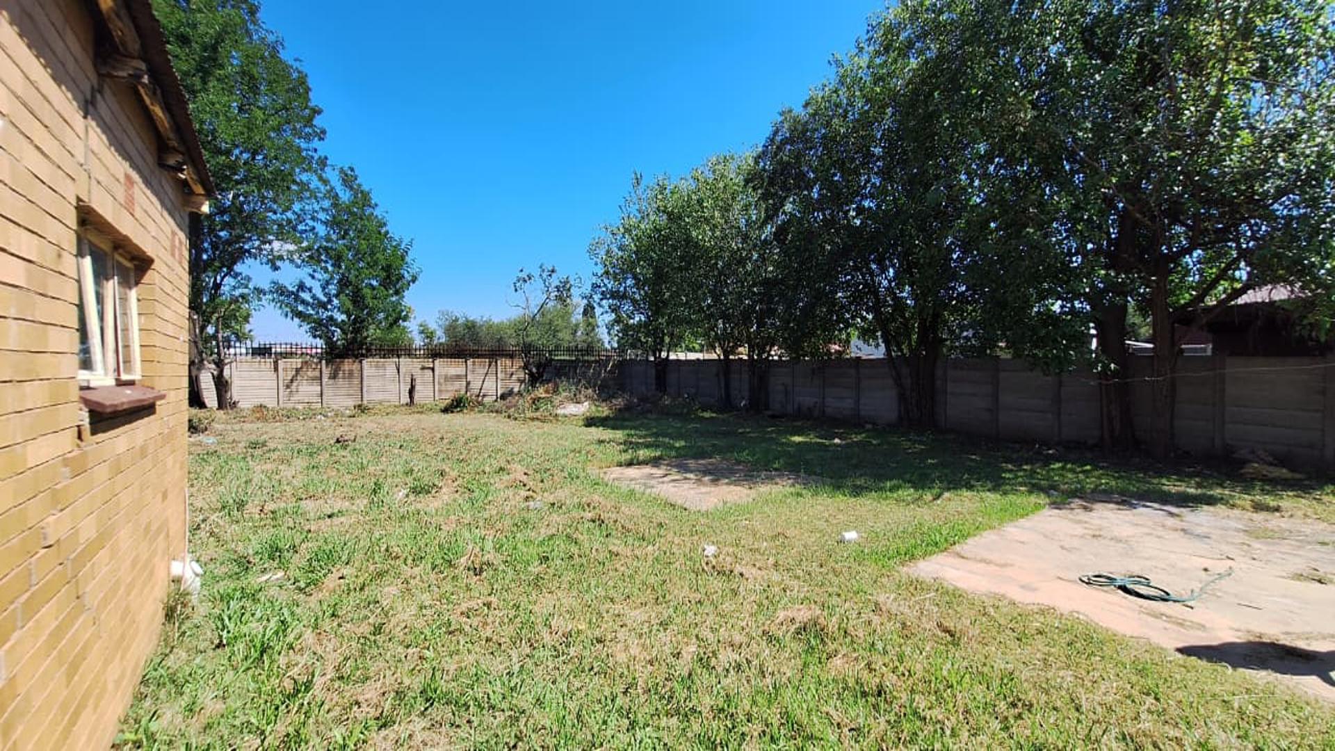 Backyard of property in Vanderbijlpark