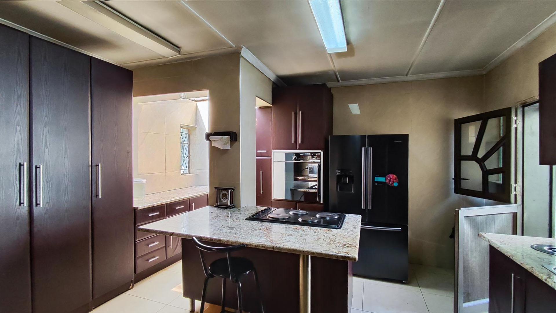 Kitchen - 21 square meters of property in Albemarle