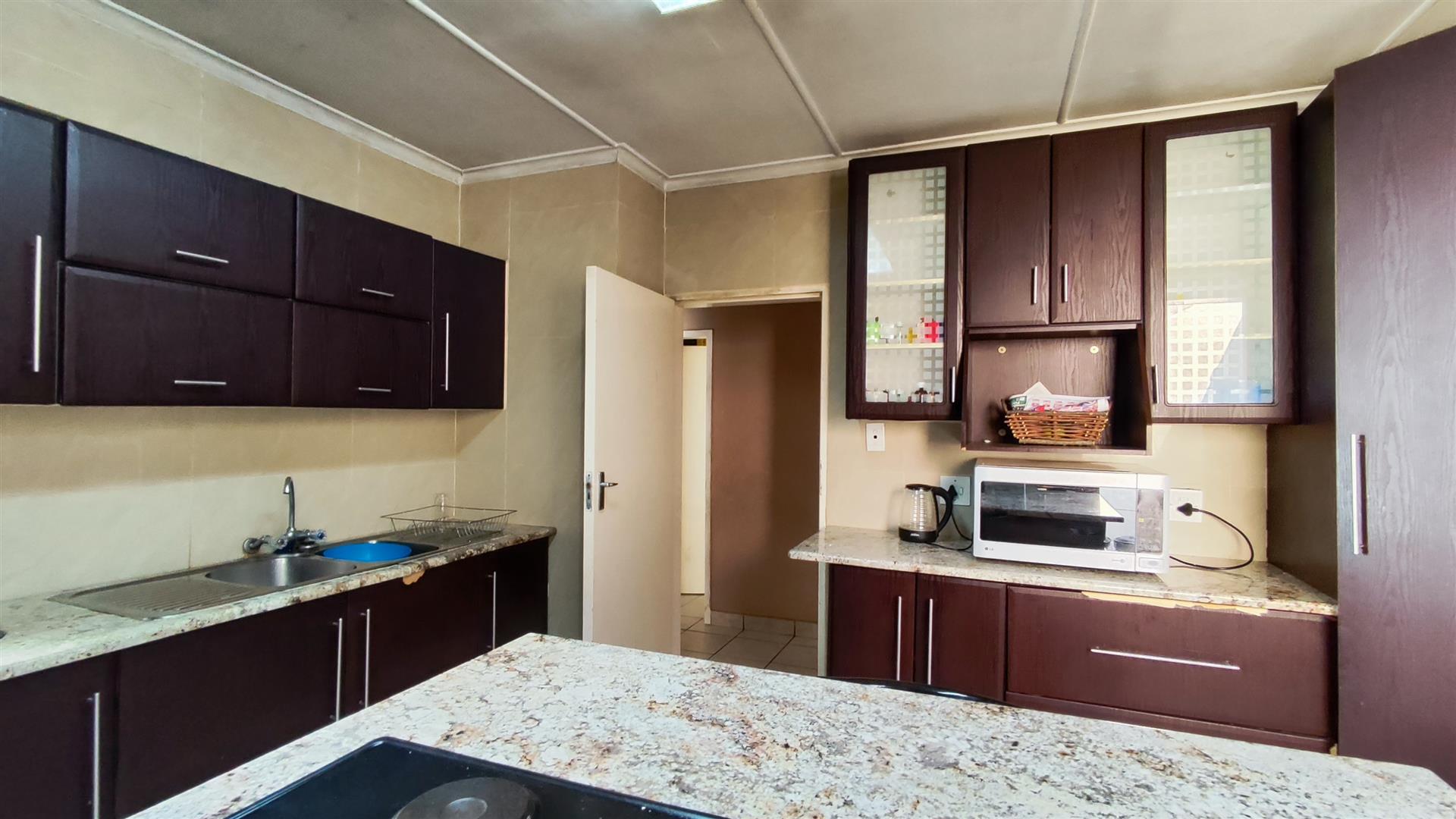 Kitchen - 21 square meters of property in Albemarle