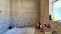Main Bathroom - 5 square meters of property in Albemarle
