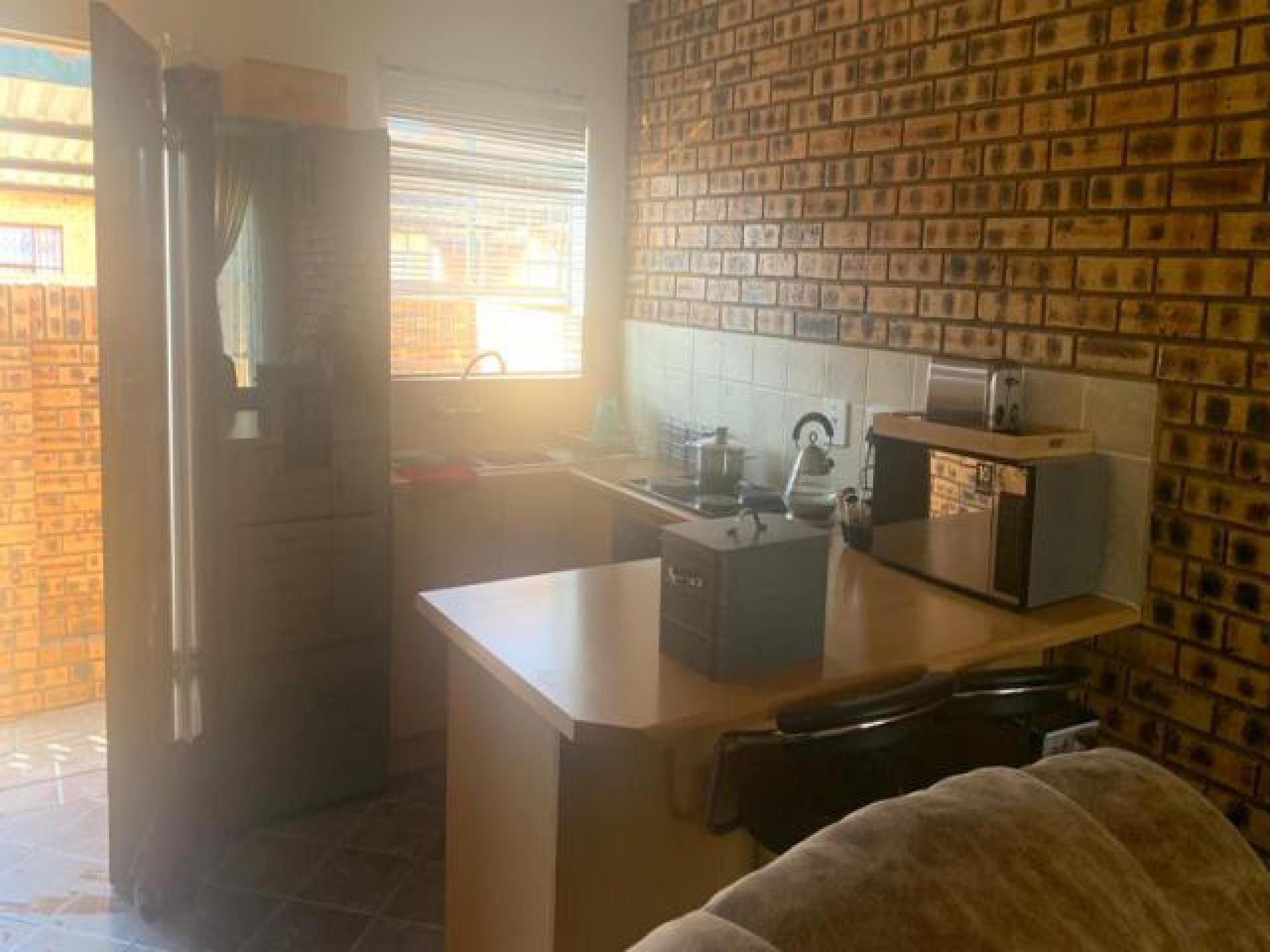 Kitchen of property in Horison View