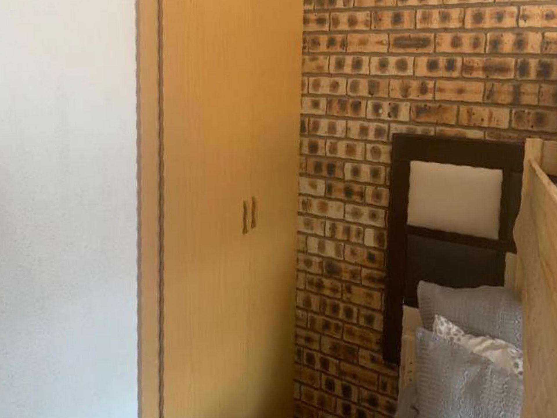 Bed Room 1 of property in Horison View