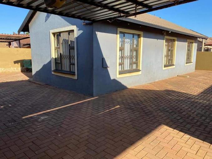 3 Bedroom House to Rent in Protea Glen Property to rent