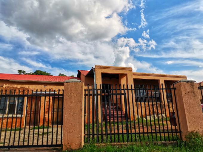 3 Bedroom House for Sale For Sale in Kwaggasrand - MR500820