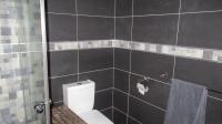 Bathroom 2 - 5 square meters of property in Ocean View - DBN