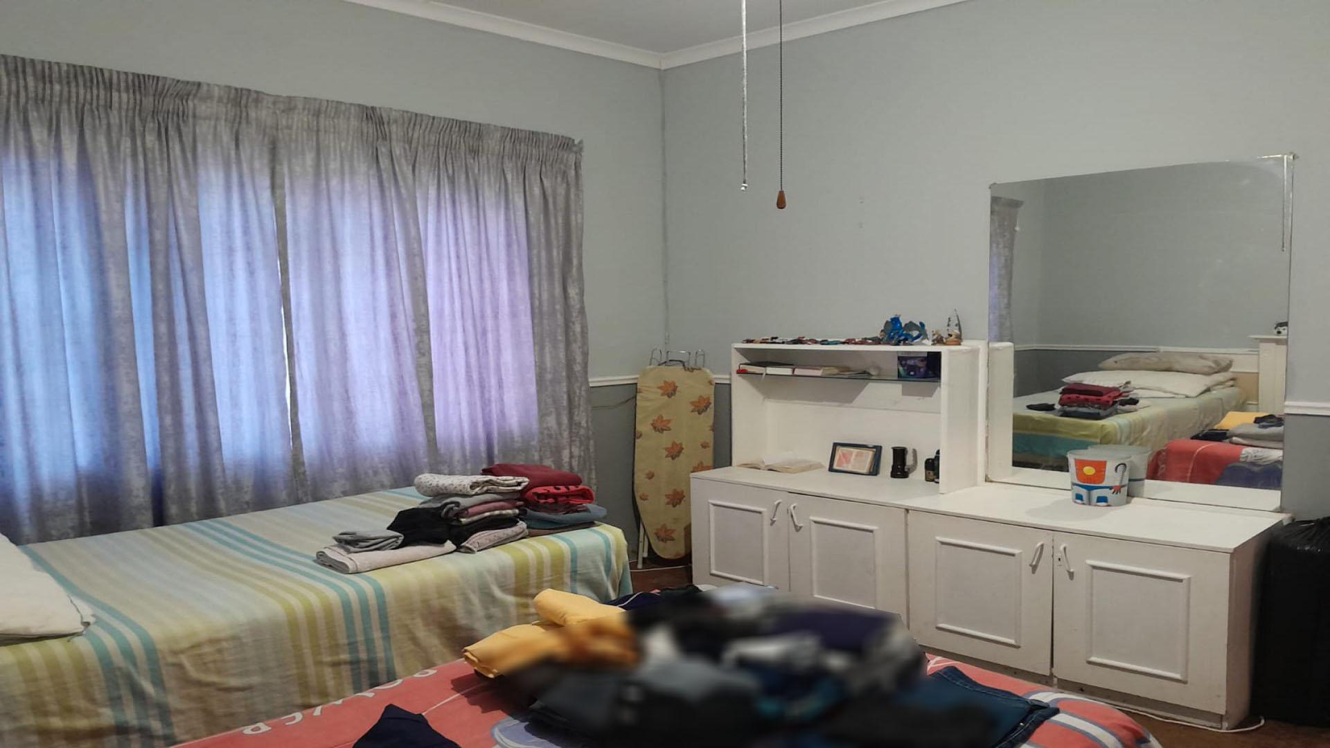 Bed Room 5+ of property in Despatch