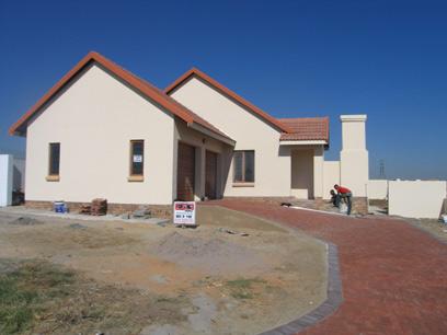 3 Bedroom House for Sale and to Rent For Sale in Brookelands Lifestyle Estate - Home Sell - MR50115