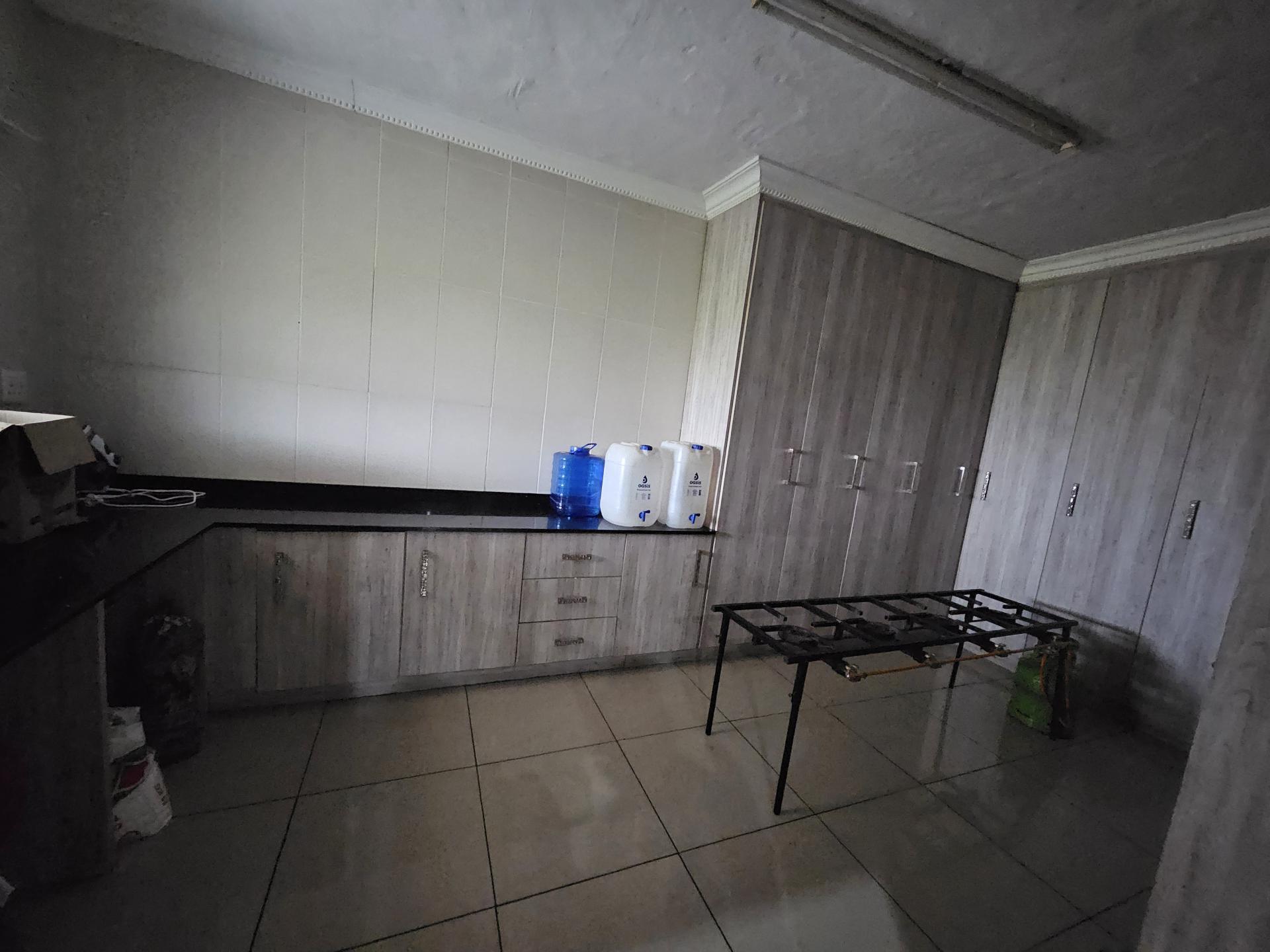 Kitchen of property in Meyerton