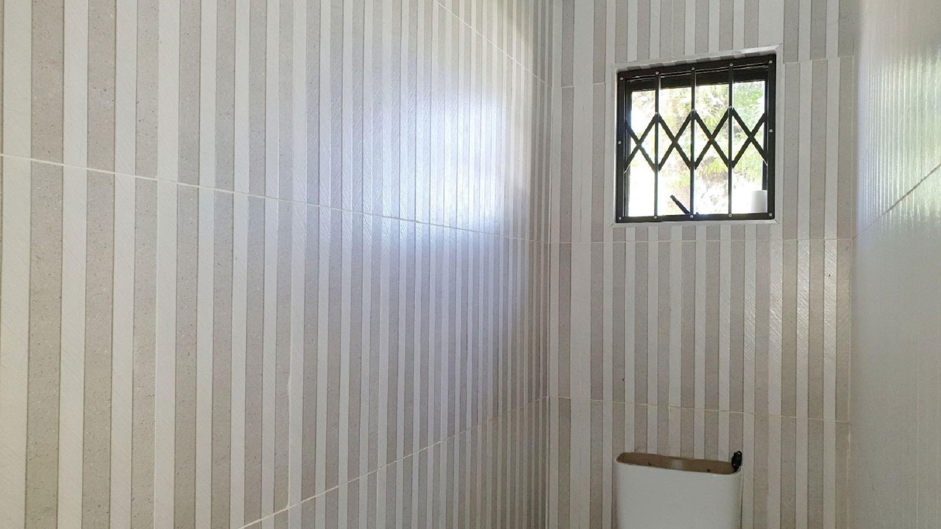 Main Bathroom of property in Meyerton