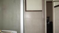 Bathroom 1 - 7 square meters of property in Monavoni