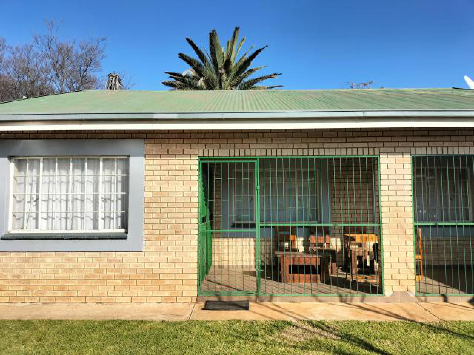 Front View of property in Fochville