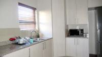 Kitchen - 12 square meters of property in Crowthorne AH