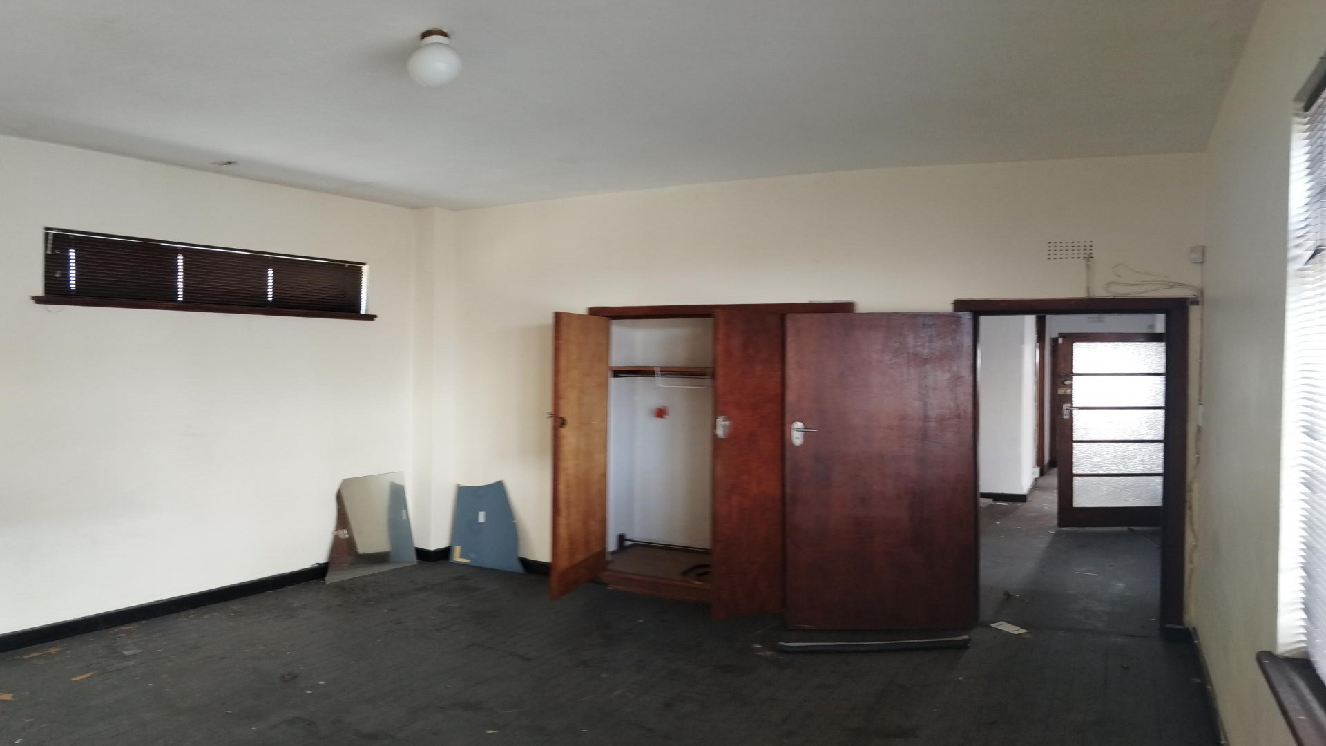 Bed Room 1 of property in Port Elizabeth Central