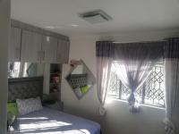 Bed Room 1 of property in Chatsworth - KZN