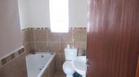 Bathroom 1 - 4 square meters of property in Finsbury