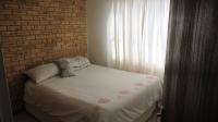 Bed Room 2 - 12 square meters of property in Finsbury