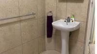 Bathroom 1 - 6 square meters of property in Grahamstown