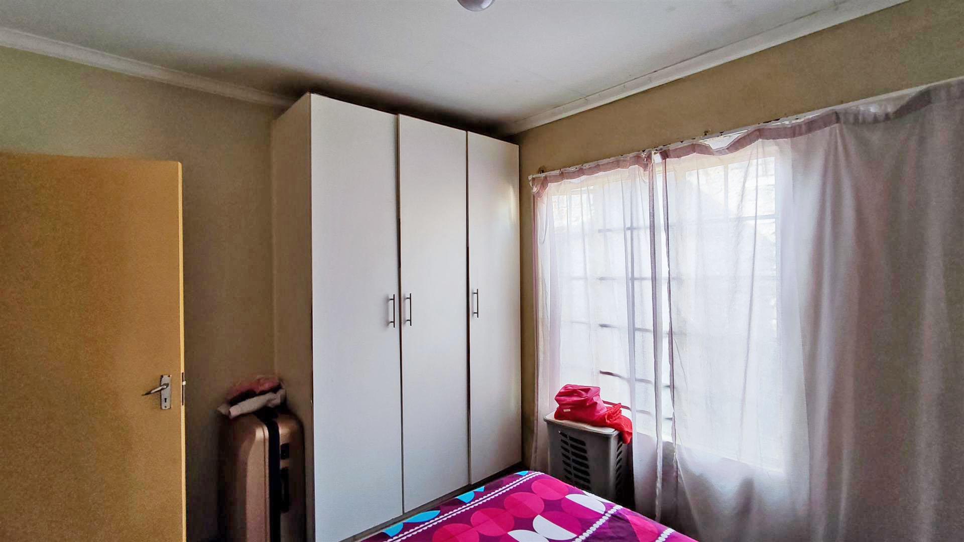 Bed Room 2 - 12 square meters of property in Selcourt