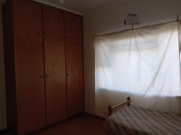 Bed Room 2 of property in Loeriesfontein