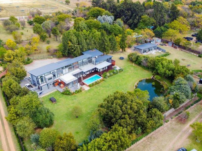 Smallholding for Sale For Sale in Johannesburg Central - MR503056