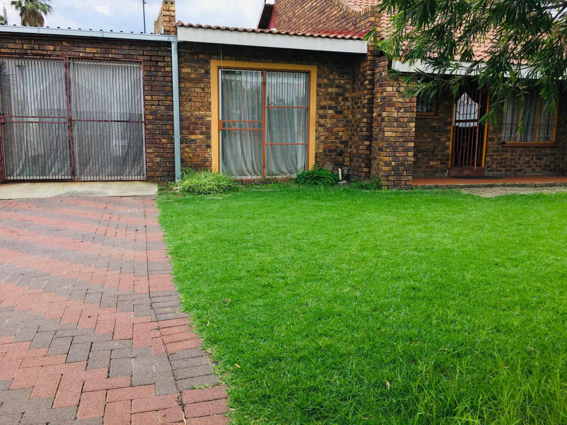 Front View of property in Emalahleni (Witbank) 